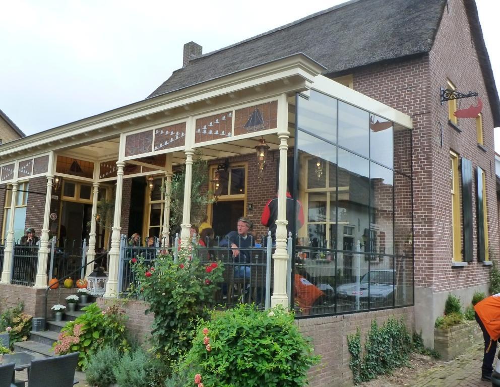 'T Oude Veerhuis Heerewaarden Eksteriør billede